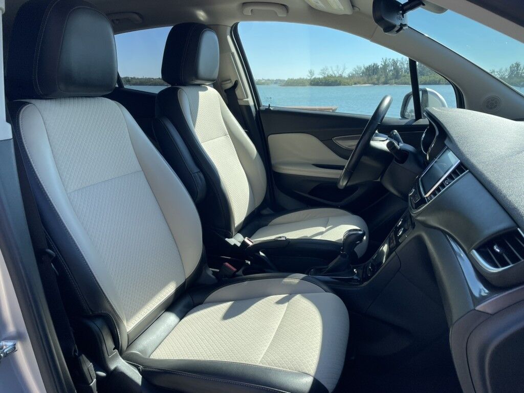 2017 Buick Encore Preferred~LOW MILES~BLUETOOTH~CRUISE CONTROL~FRONT BUCKET SEATS~POWER SEATS~REARVIEW CAMERA Sarasota FL