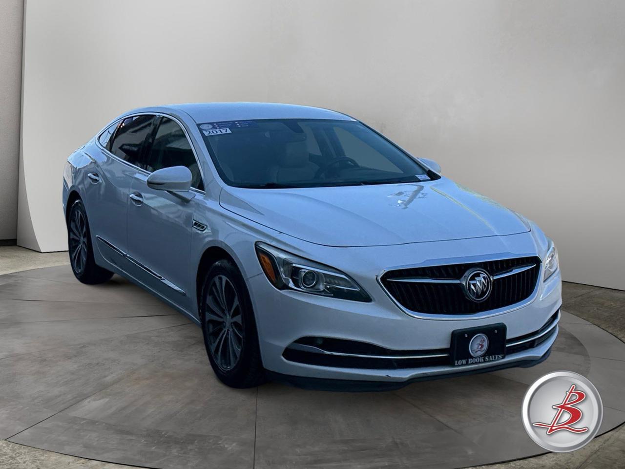 2017 Buick LACROSSE Essence