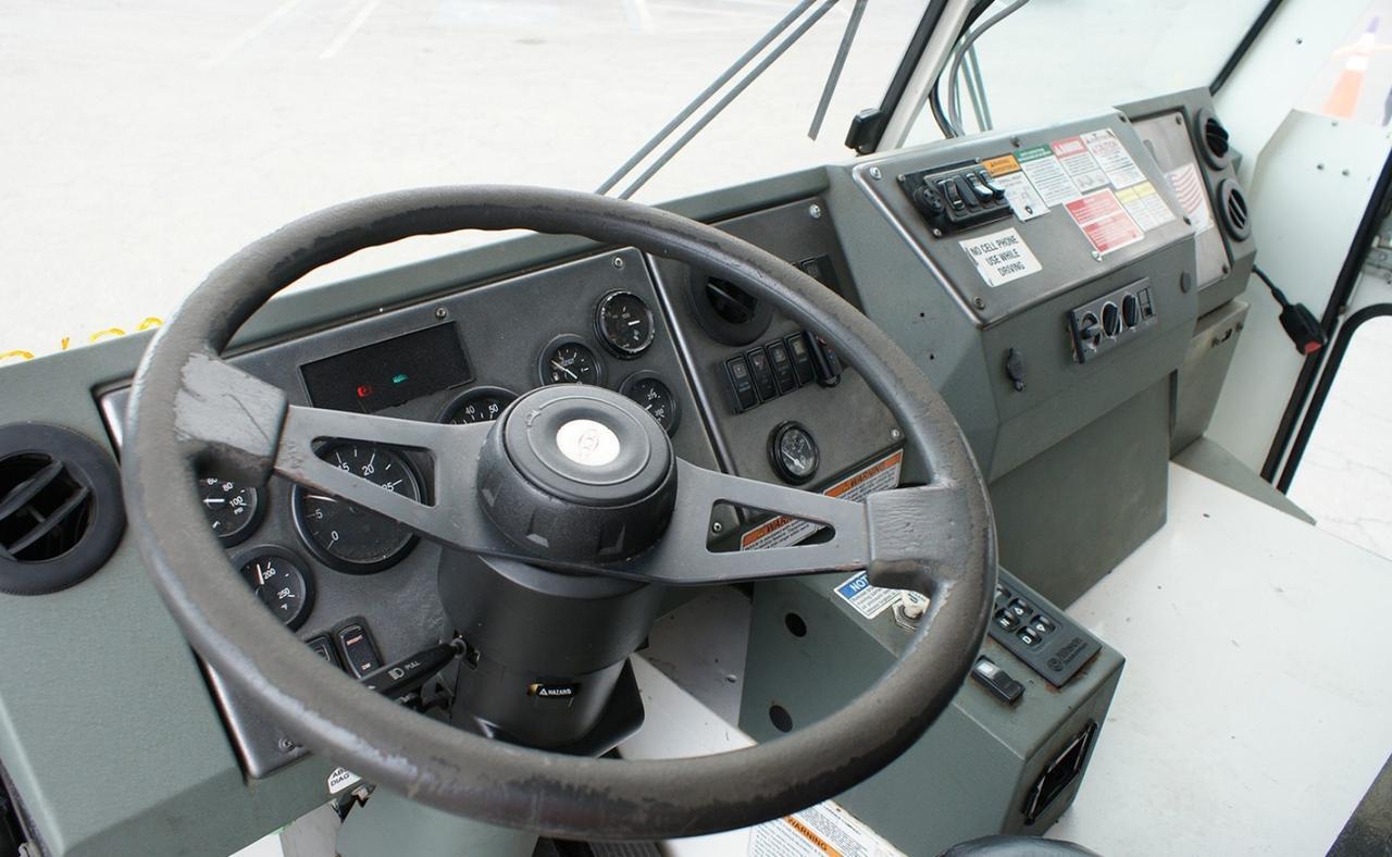 2017 CCC LET2 25 Yard Heil Dura Pack 5000 Rear Loader Garbage Truck Tampa FL