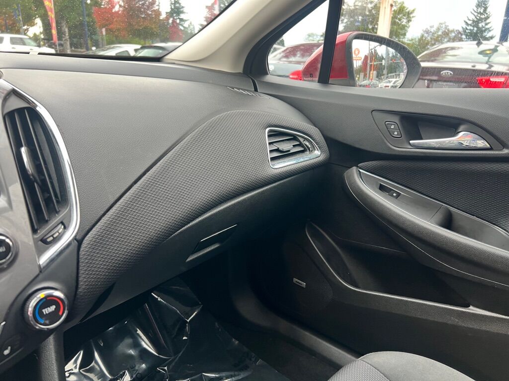 2017 CHEVROLET CRUZE LT AUTO Des Moines WA
