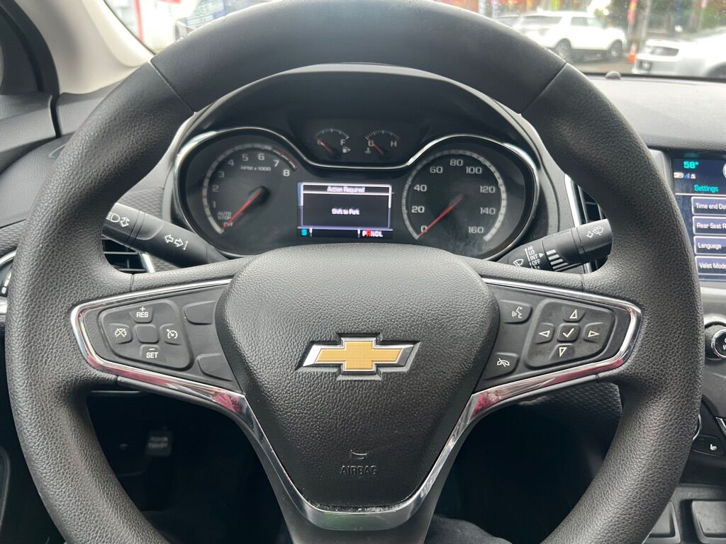 2017 CHEVROLET CRUZE LT AUTO Des Moines WA