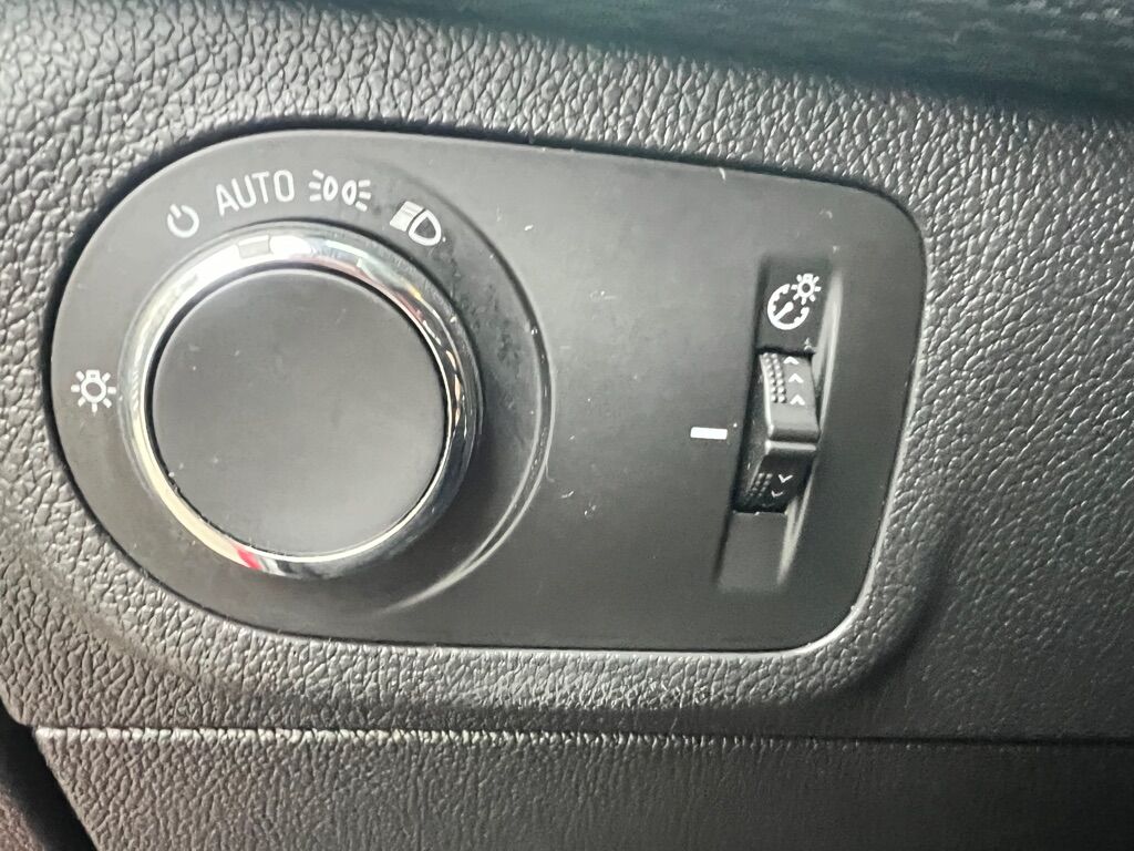 2017 CHEVROLET CRUZE LT AUTO Des Moines WA