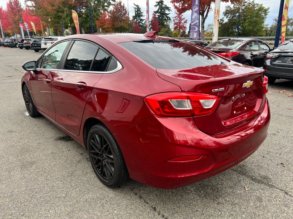 2017 CHEVROLET CRUZE LT AUTO Des Moines WA