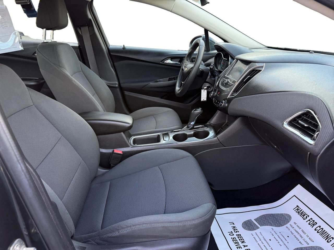 2017 CHEVROLET CRUZE LT LT Kansas City MO