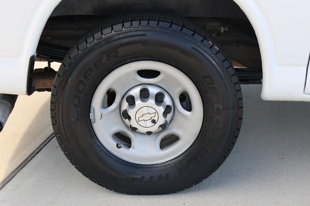 2017 CHEVROLET EXPRESS G2500 Houston TX