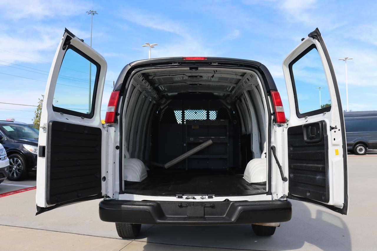 2017 CHEVROLET EXPRESS G2500 Houston TX