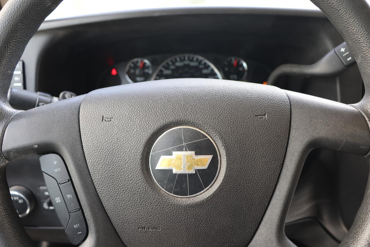 2017 CHEVROLET EXPRESS G2500 Houston TX