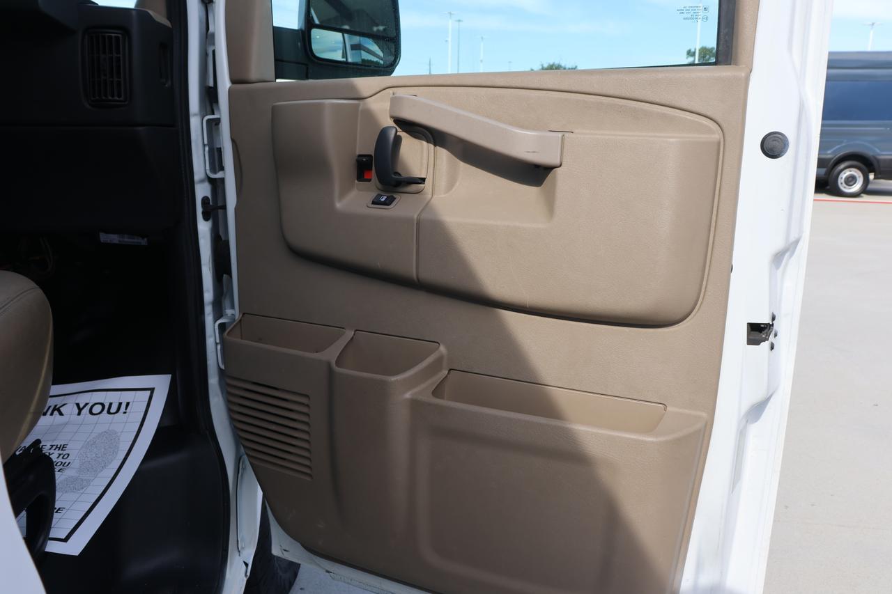 2017 CHEVROLET EXPRESS G2500 Houston TX