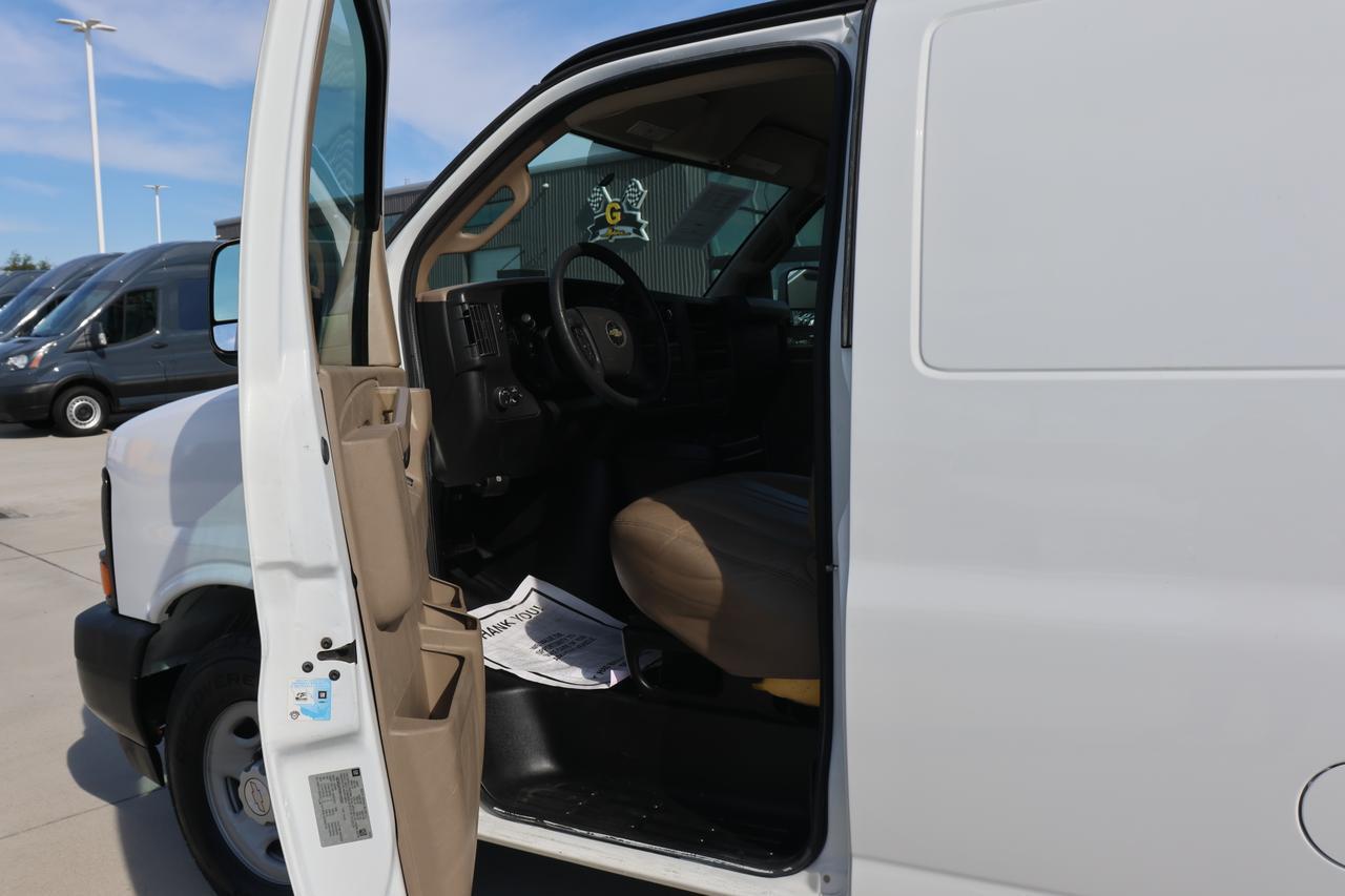 2017 CHEVROLET EXPRESS G2500 Houston TX