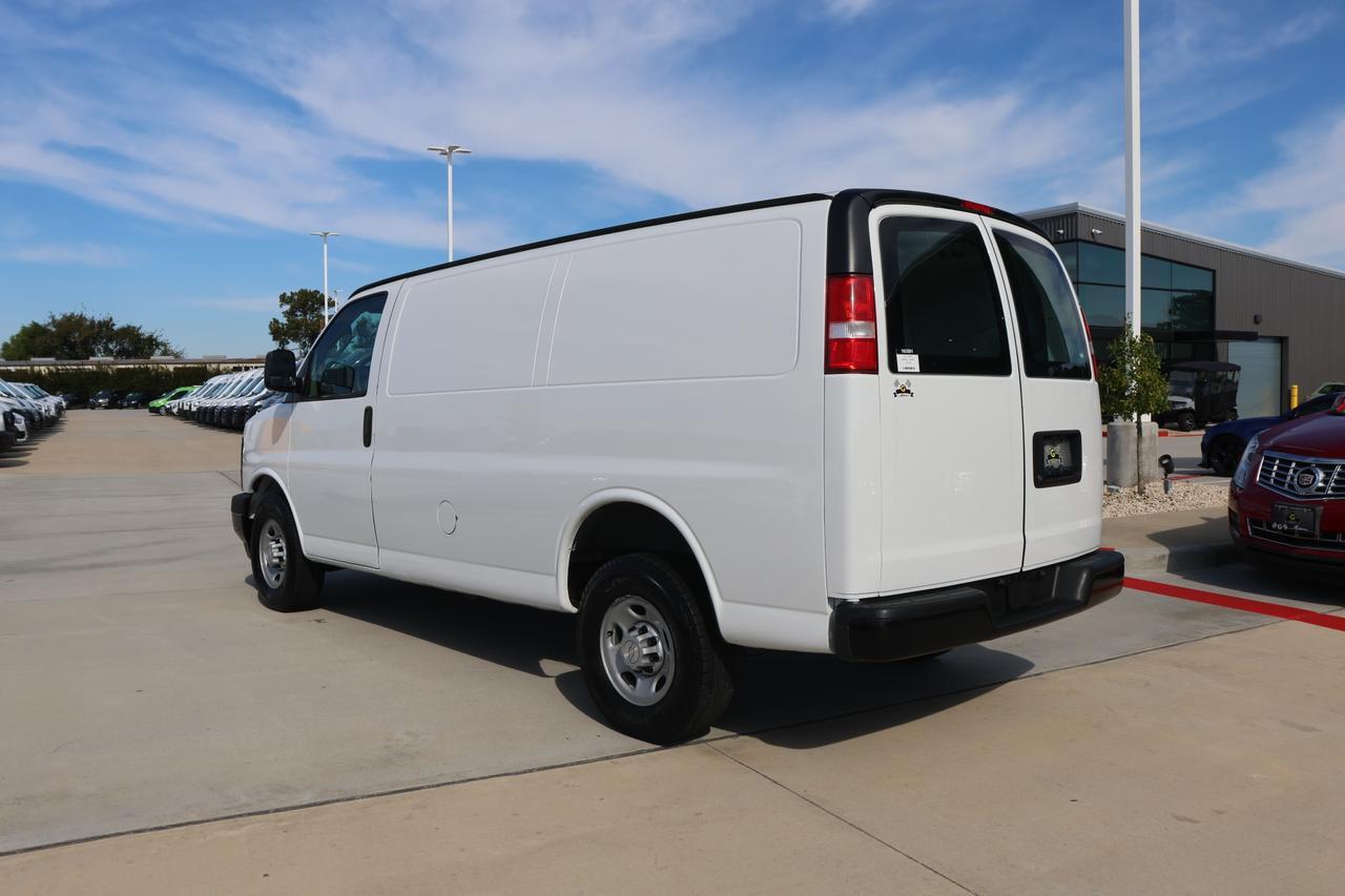 2017 CHEVROLET EXPRESS G2500 Houston TX