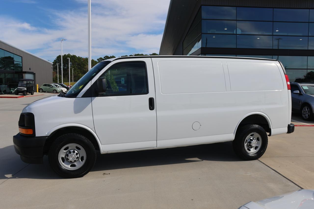 2017 CHEVROLET EXPRESS G2500 Houston TX