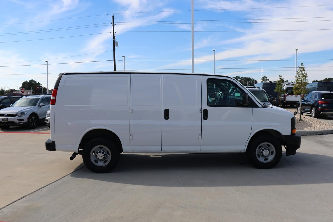 2017 CHEVROLET EXPRESS G2500 Houston TX