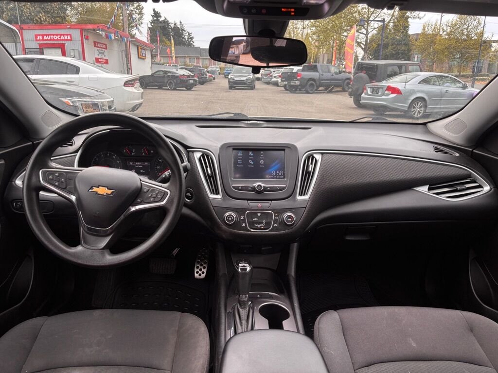 2017 CHEVROLET MALIBU LS Des Moines WA