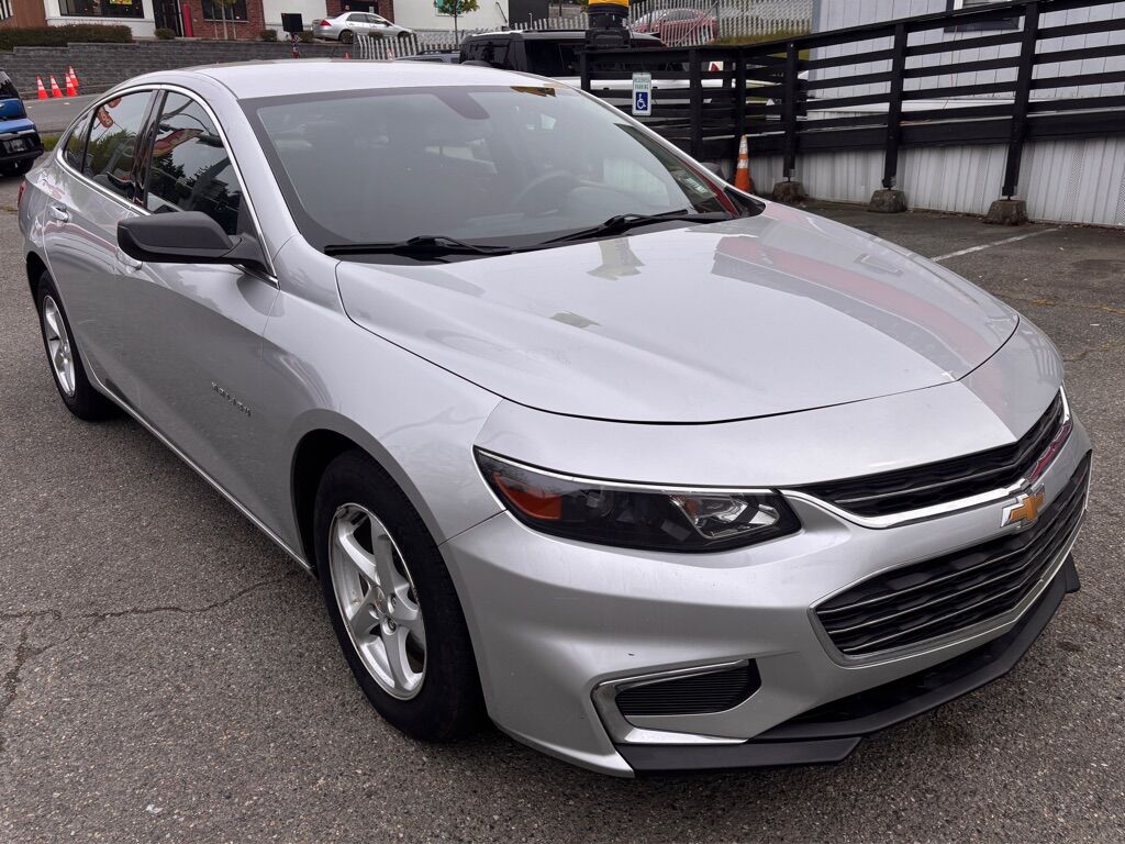 2017 CHEVROLET MALIBU LS Des Moines WA