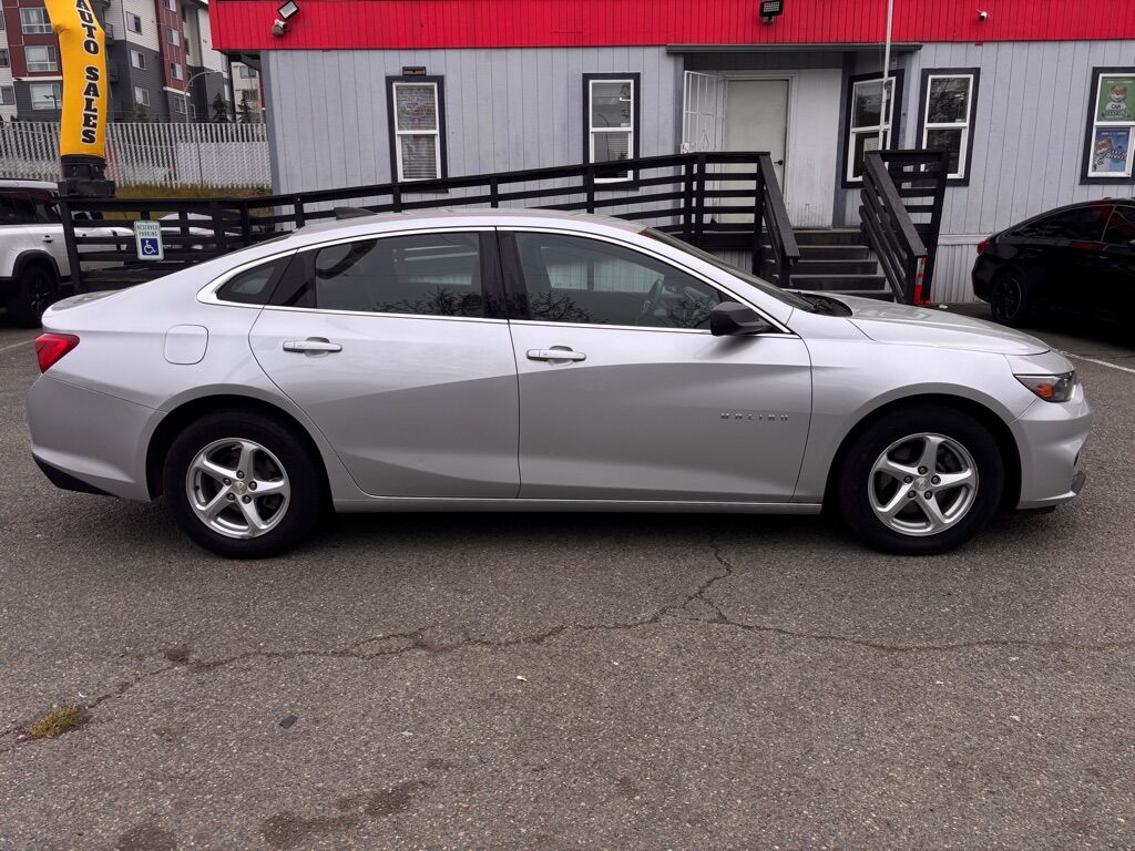 2017 CHEVROLET MALIBU LS Des Moines WA