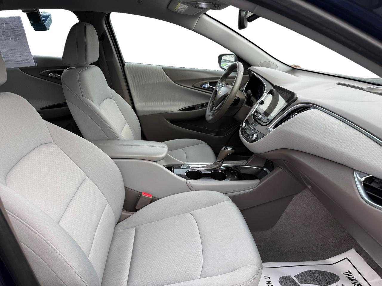 2017 CHEVROLET MALIBU LT (1LT) LT Kansas City MO