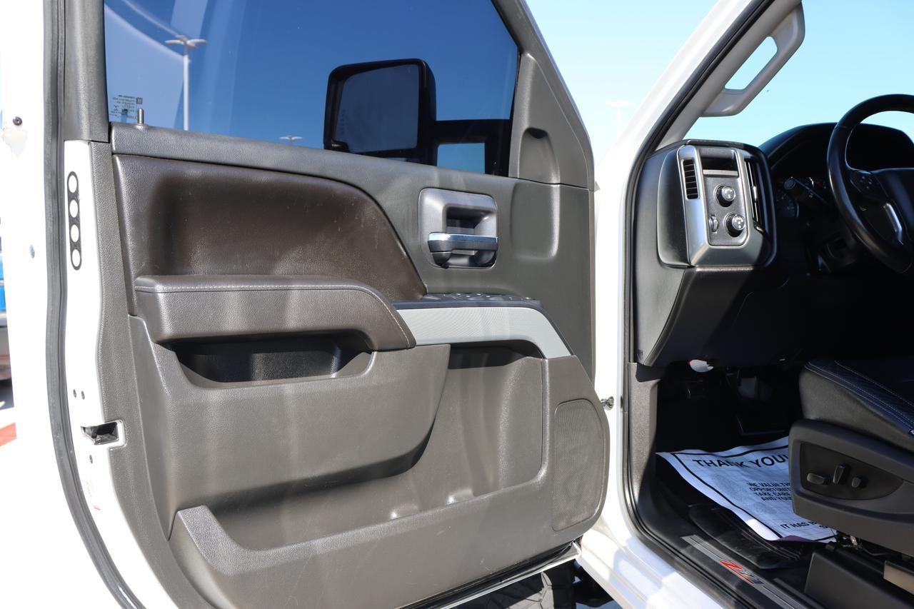 2017 CHEVROLET SILVERADO 1500 LT Houston TX