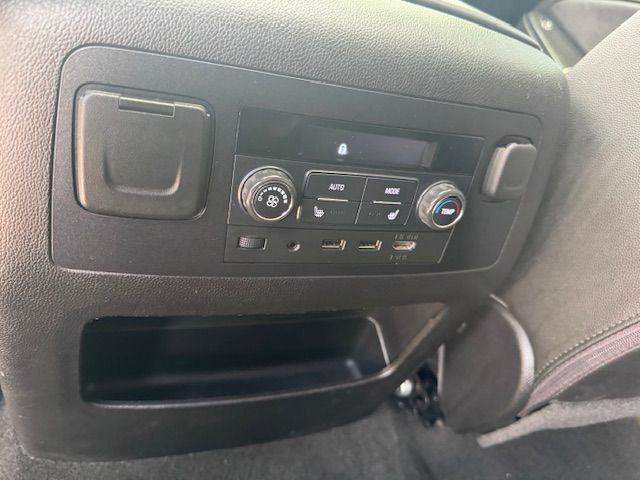 2017 CHEVROLET SUBURBAN 1500 LT Grand Prairie TX