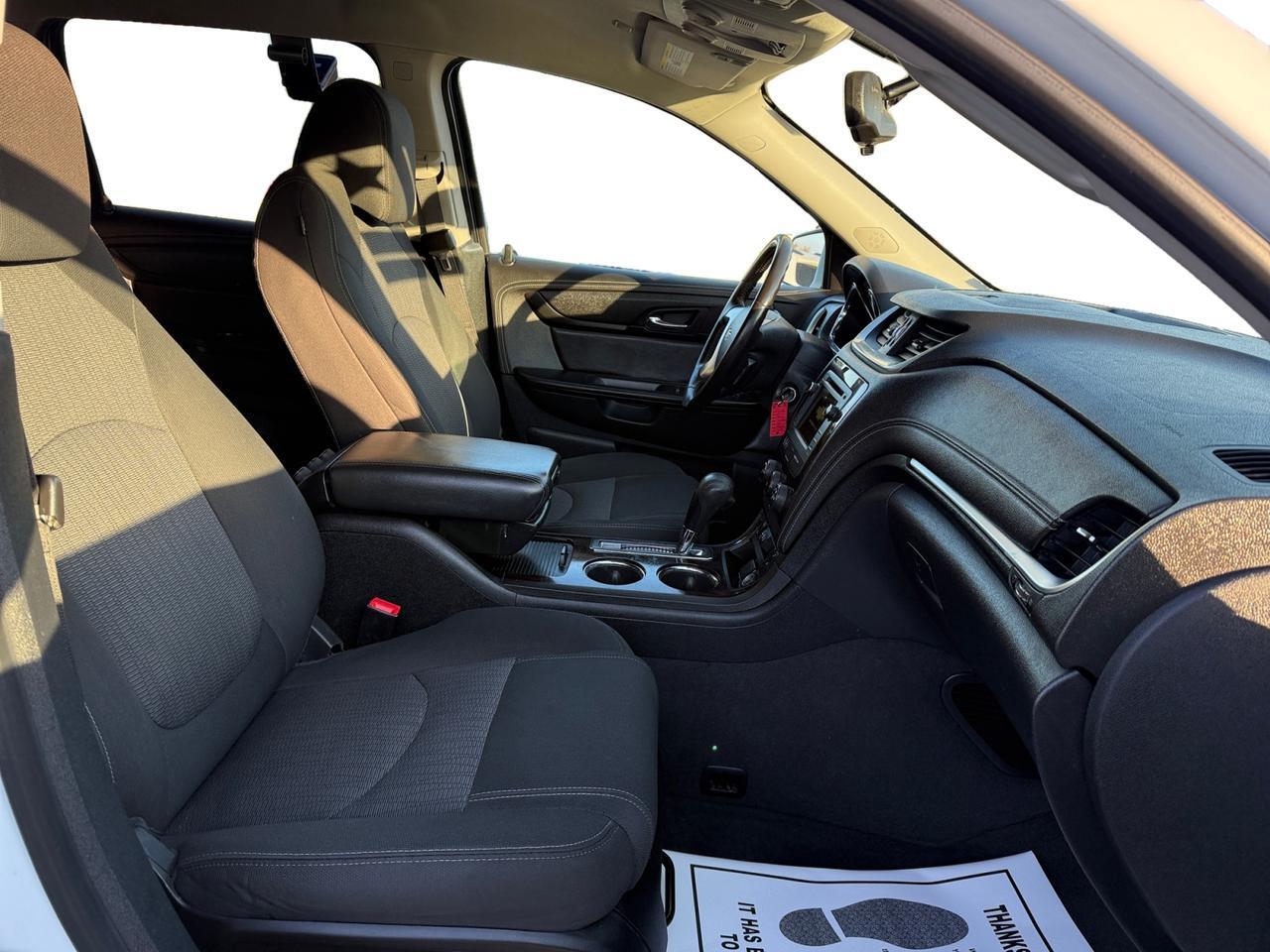 2017 CHEVROLET TRAVERSE 1LT LT Kansas City MO