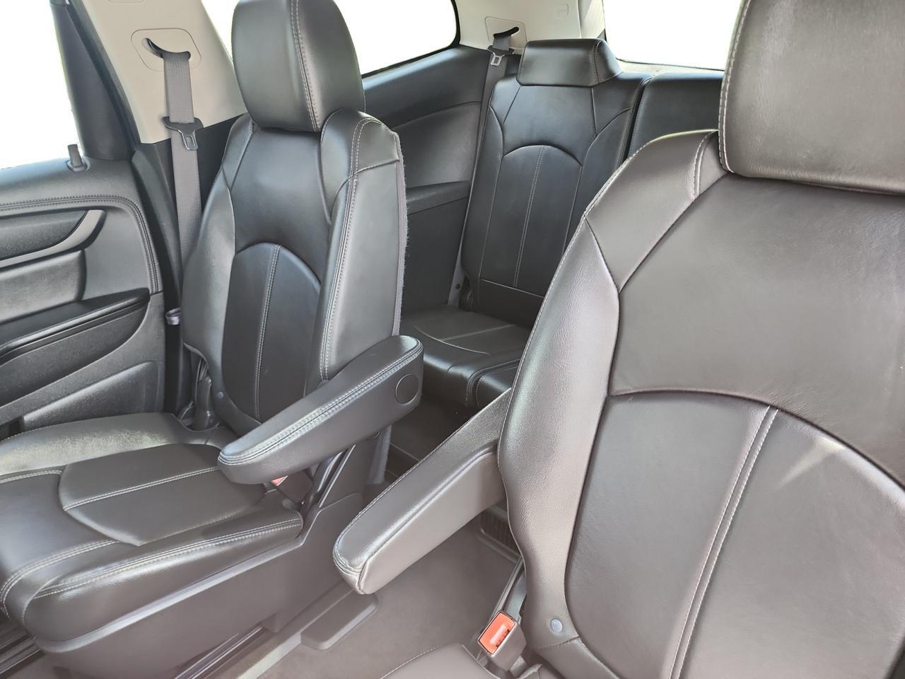 2017 CHEVROLET TRAVERSE 2LT Kansas City MO