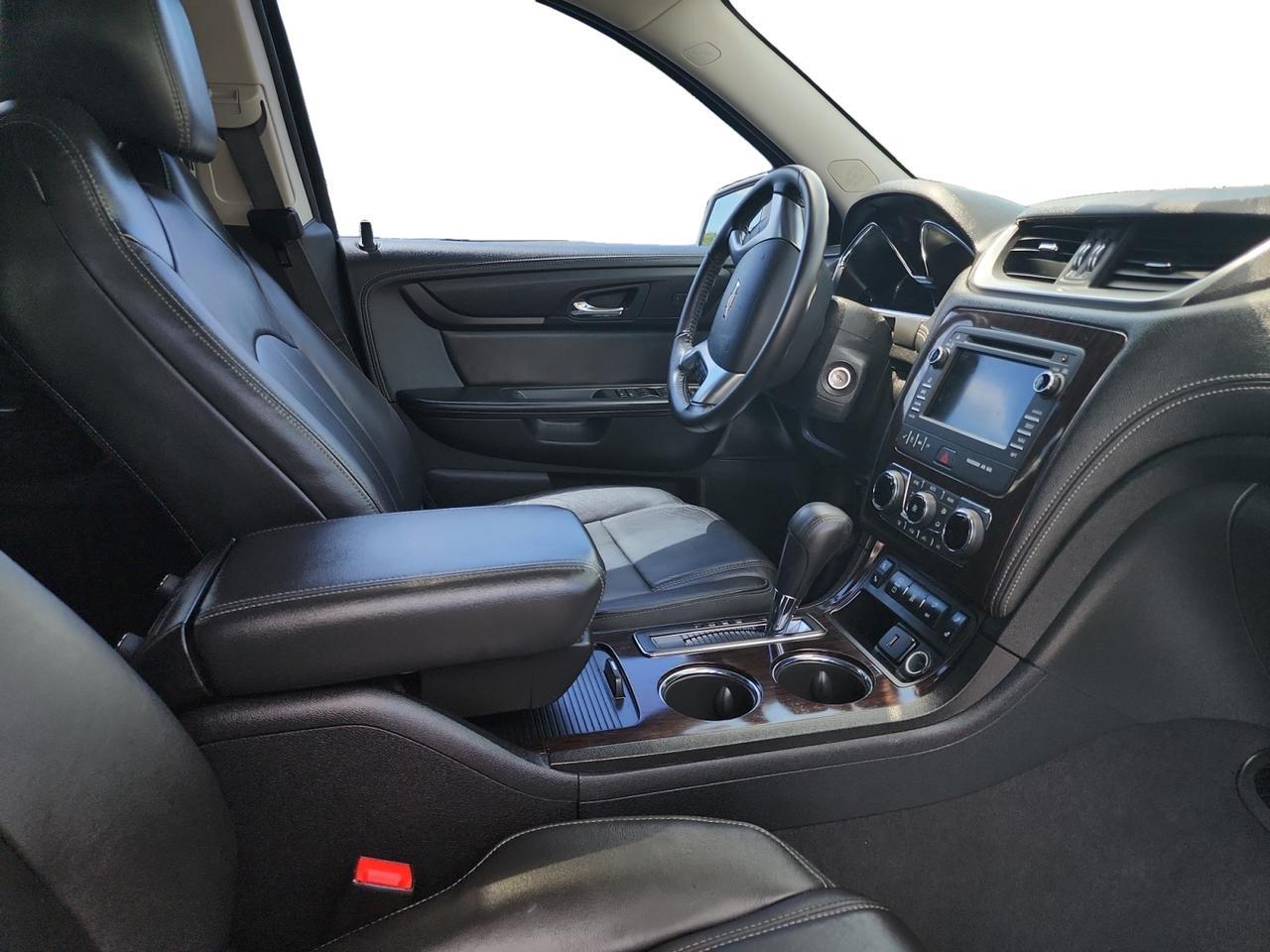 2017 CHEVROLET TRAVERSE 2LT Kansas City MO