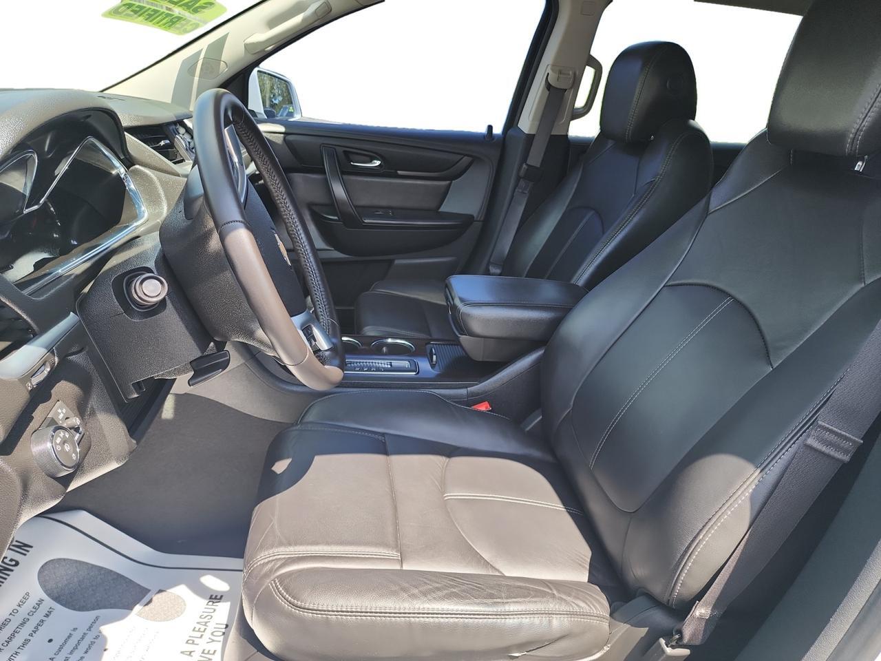 2017 CHEVROLET TRAVERSE 2LT Kansas City MO
