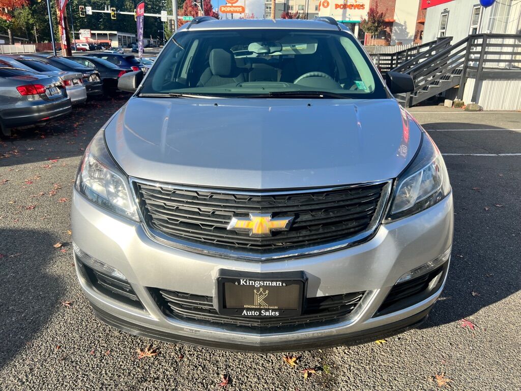 2017 CHEVROLET TRAVERSE LS