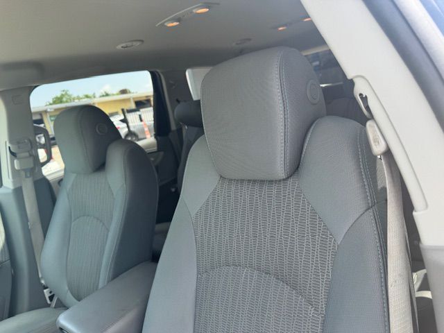 2017 CHEVROLET TRAVERSE LS Grand Prairie TX