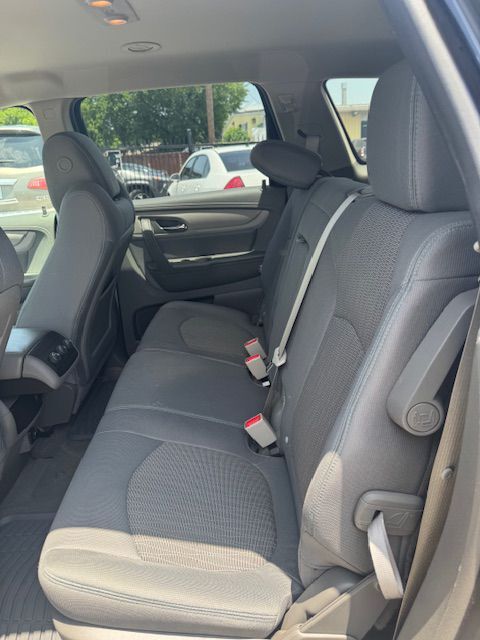 2017 CHEVROLET TRAVERSE LS Grand Prairie TX