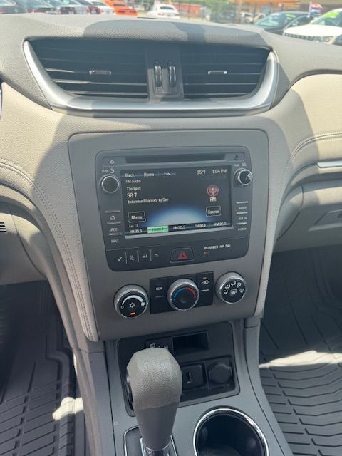 2017 CHEVROLET TRAVERSE LS Grand Prairie TX