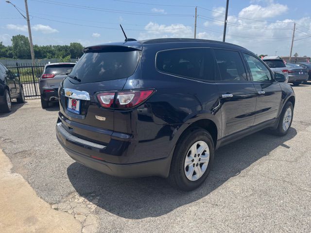2017 CHEVROLET TRAVERSE LS