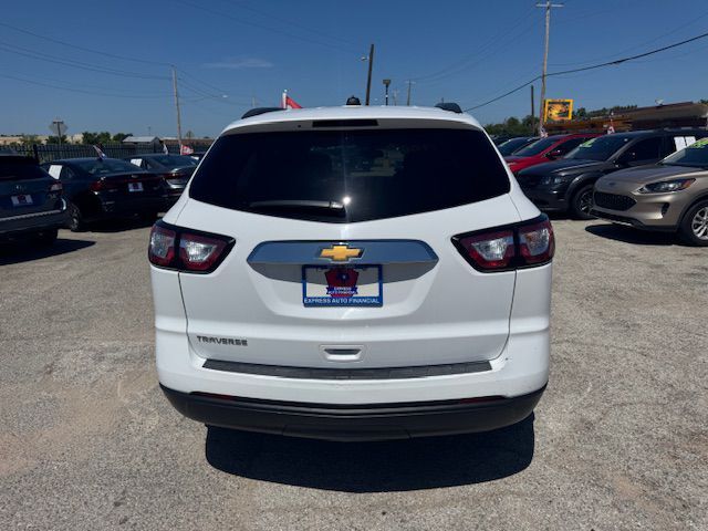 2017 CHEVROLET TRAVERSE LS