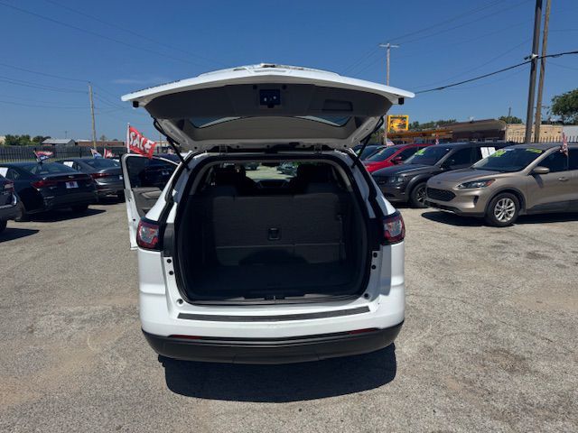 2017 CHEVROLET TRAVERSE LS Grand Prairie TX