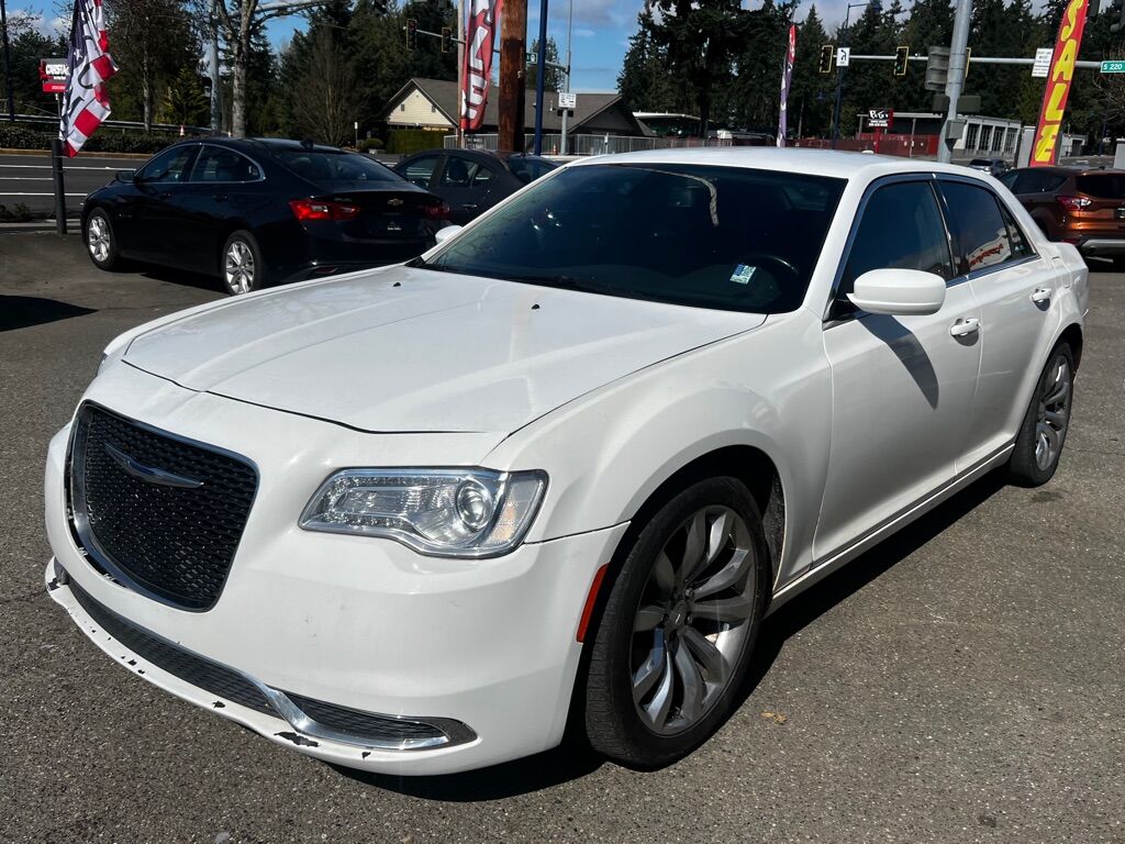 2017 CHRYSLER 300 LIMITED