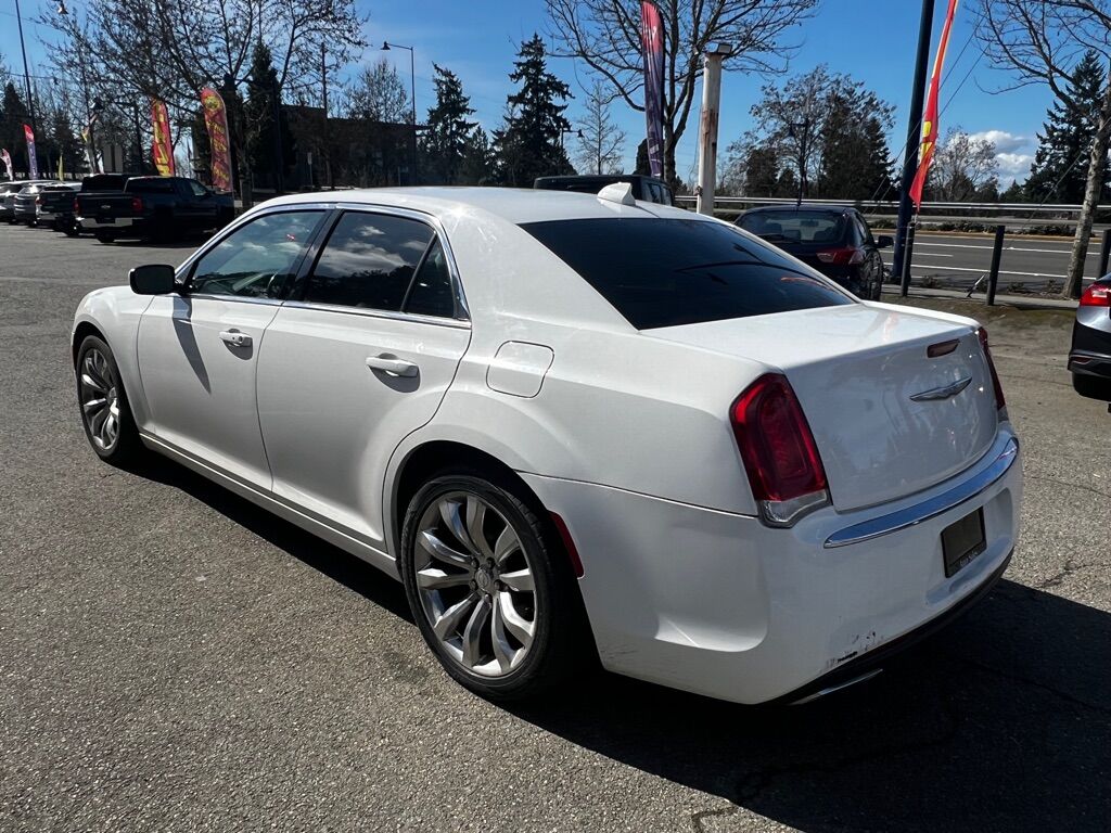 2017 CHRYSLER 300 LIMITED