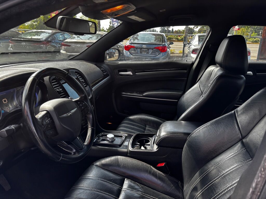 2017 CHRYSLER 300 S Des Moines WA