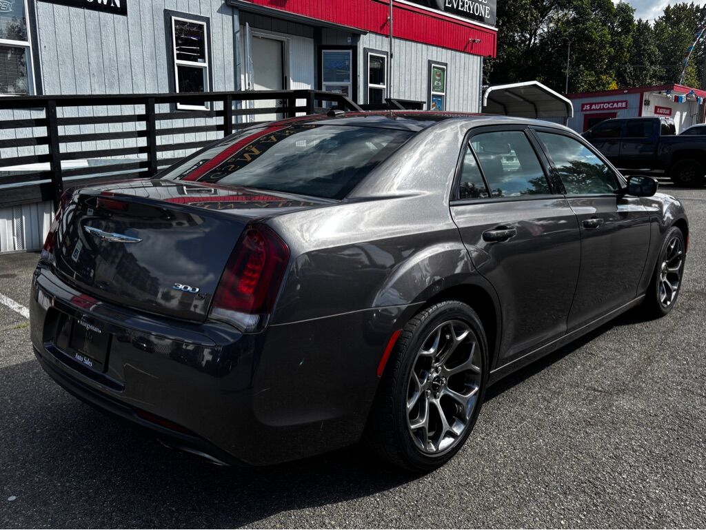 2017 CHRYSLER 300 S Des Moines WA