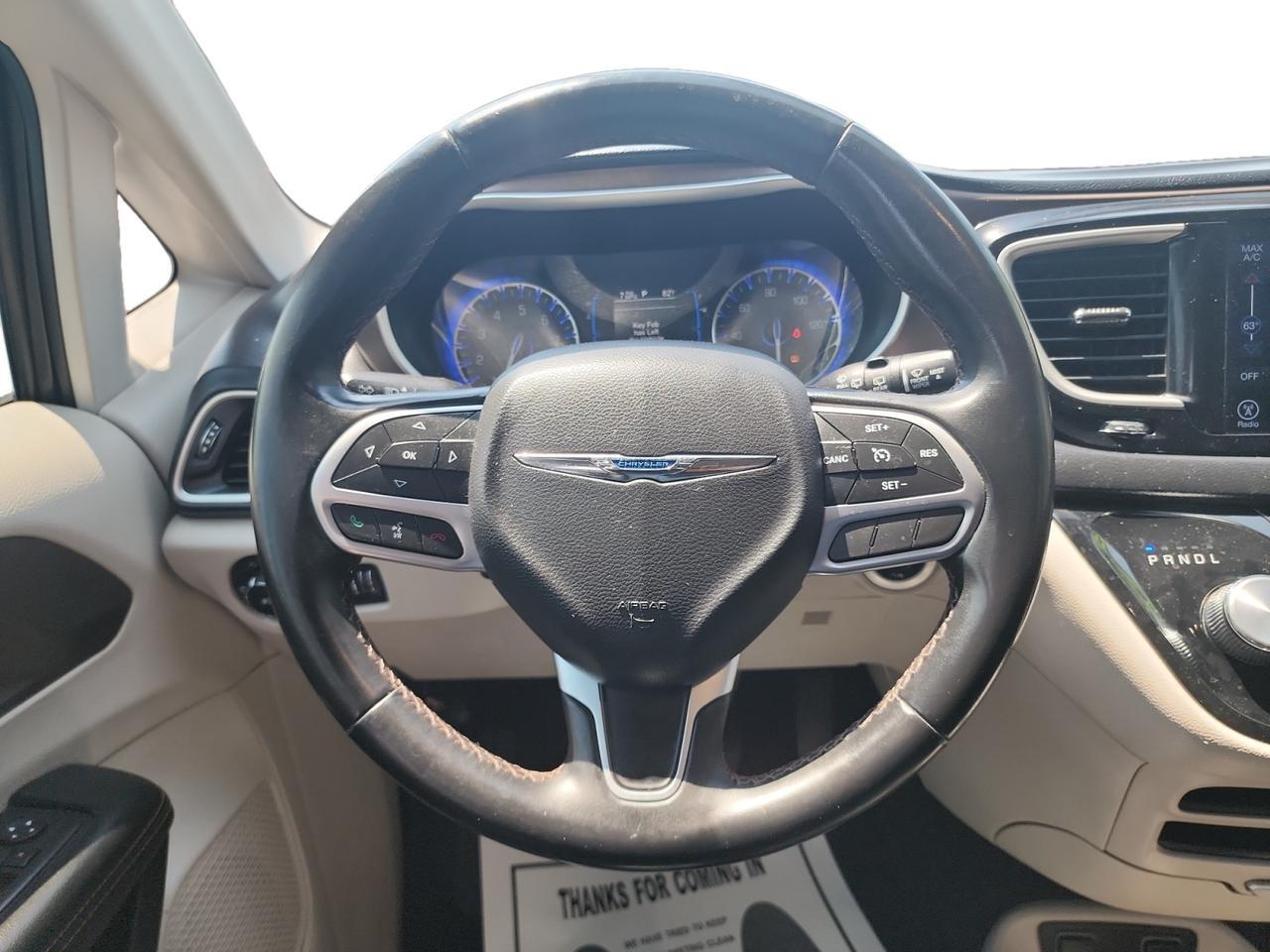 2017 CHRYSLER PACIFICA TOURING L Kansas City MO