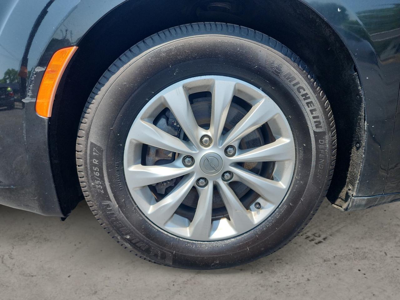 2017 CHRYSLER PACIFICA TOURING L Kansas City MO