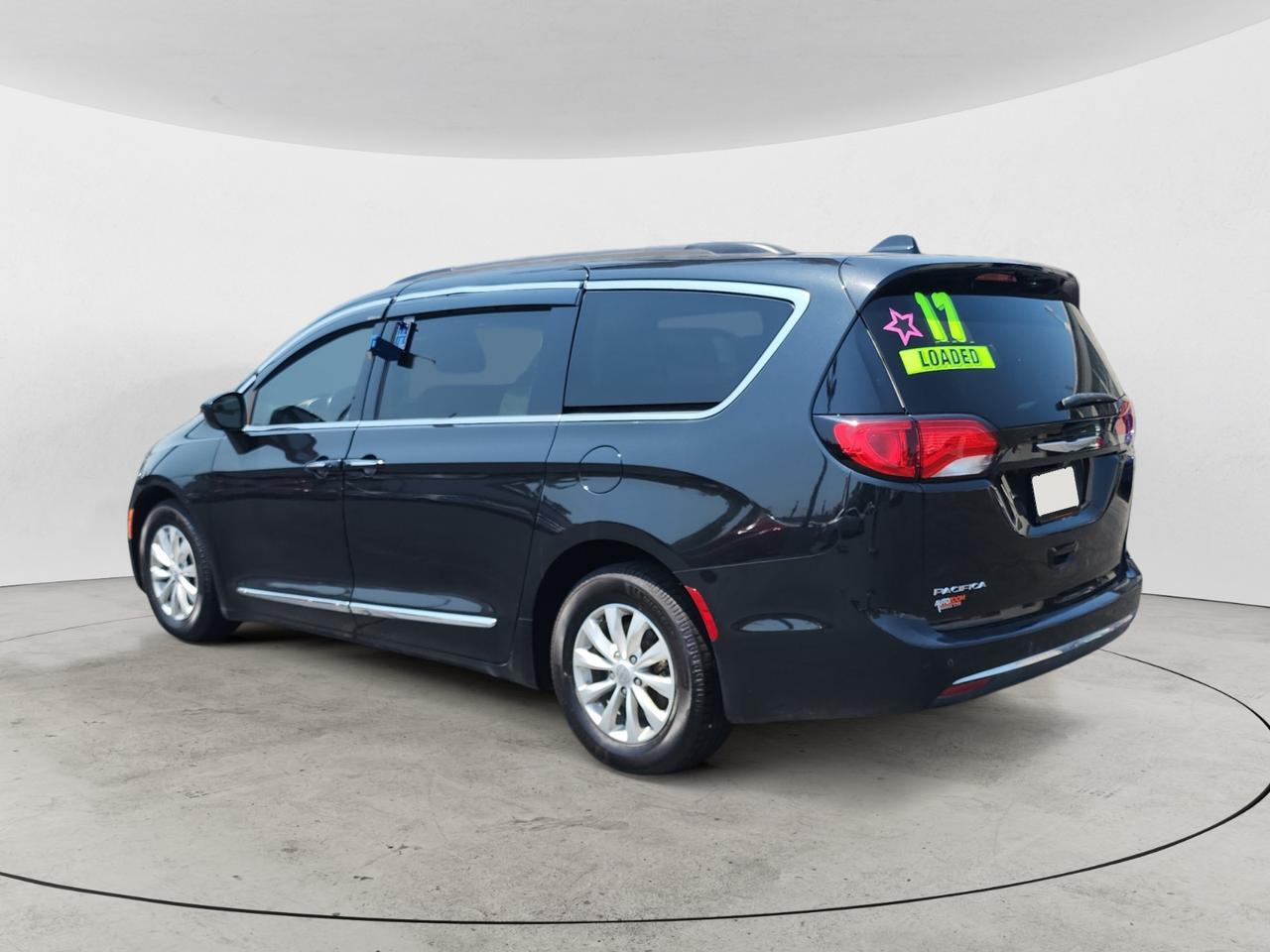 2017 CHRYSLER PACIFICA TOURING L Kansas City MO