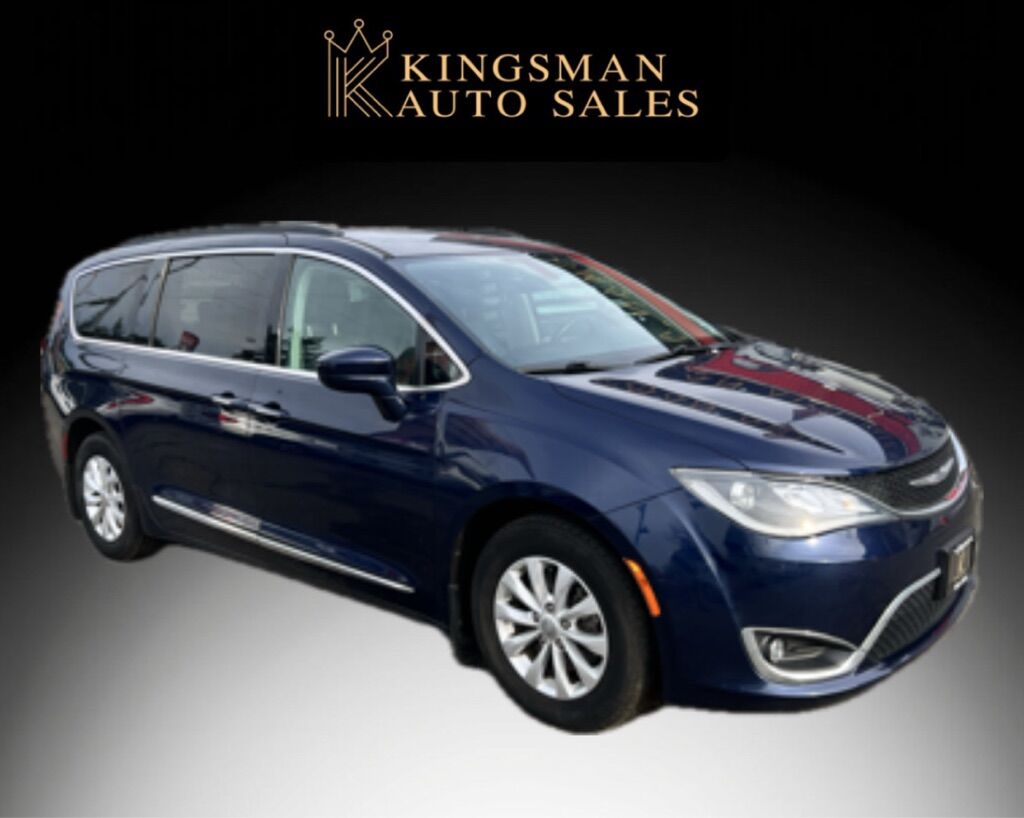2017 CHRYSLER PACIFICA TOURING PLUS Des Moines WA