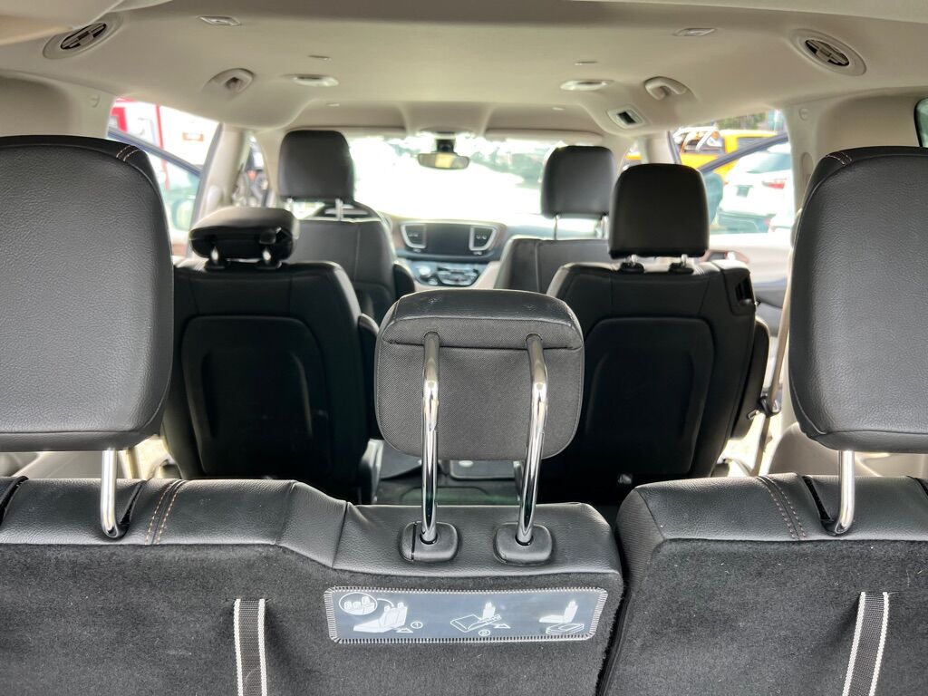 2017 CHRYSLER PACIFICA TOURING PLUS Des Moines WA