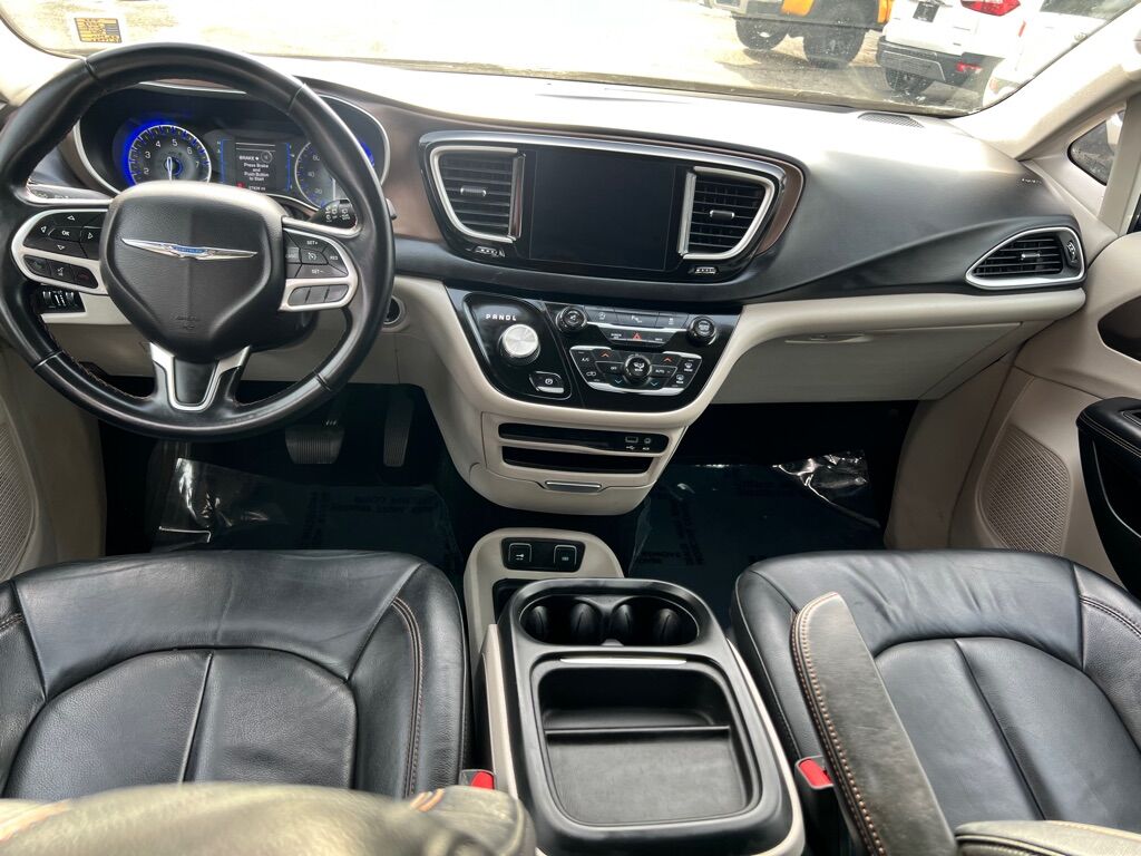 2017 CHRYSLER PACIFICA TOURING PLUS Des Moines WA