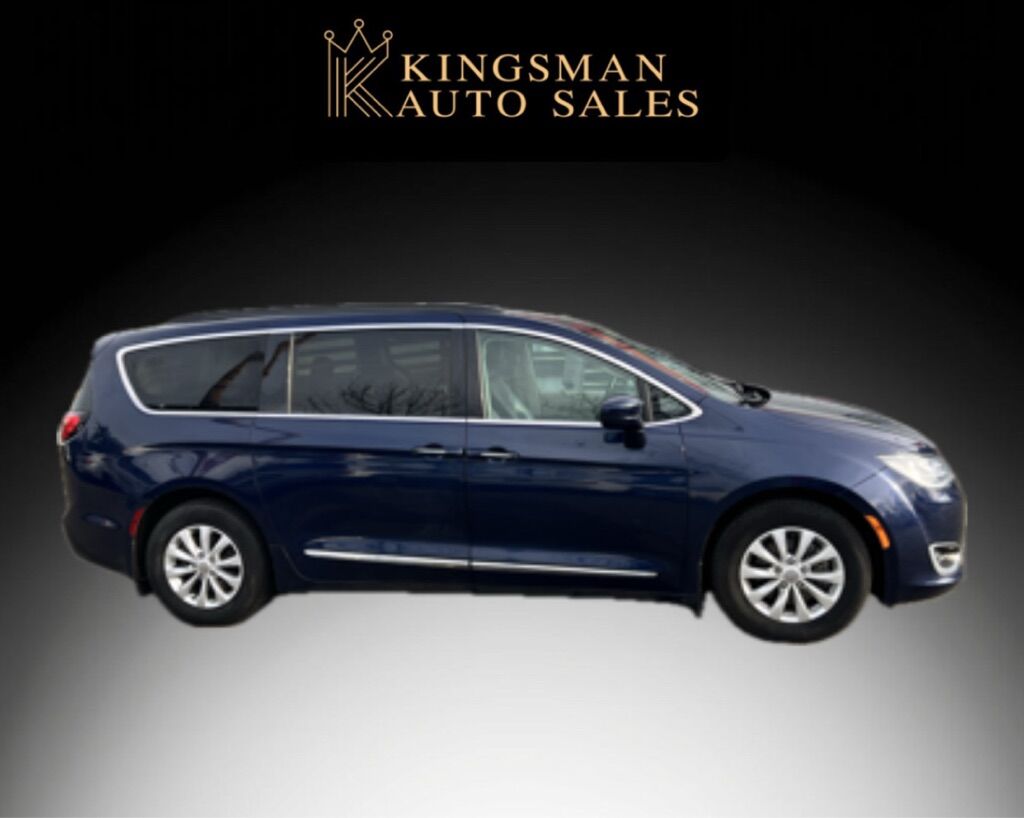 2017 CHRYSLER PACIFICA TOURING PLUS Des Moines WA