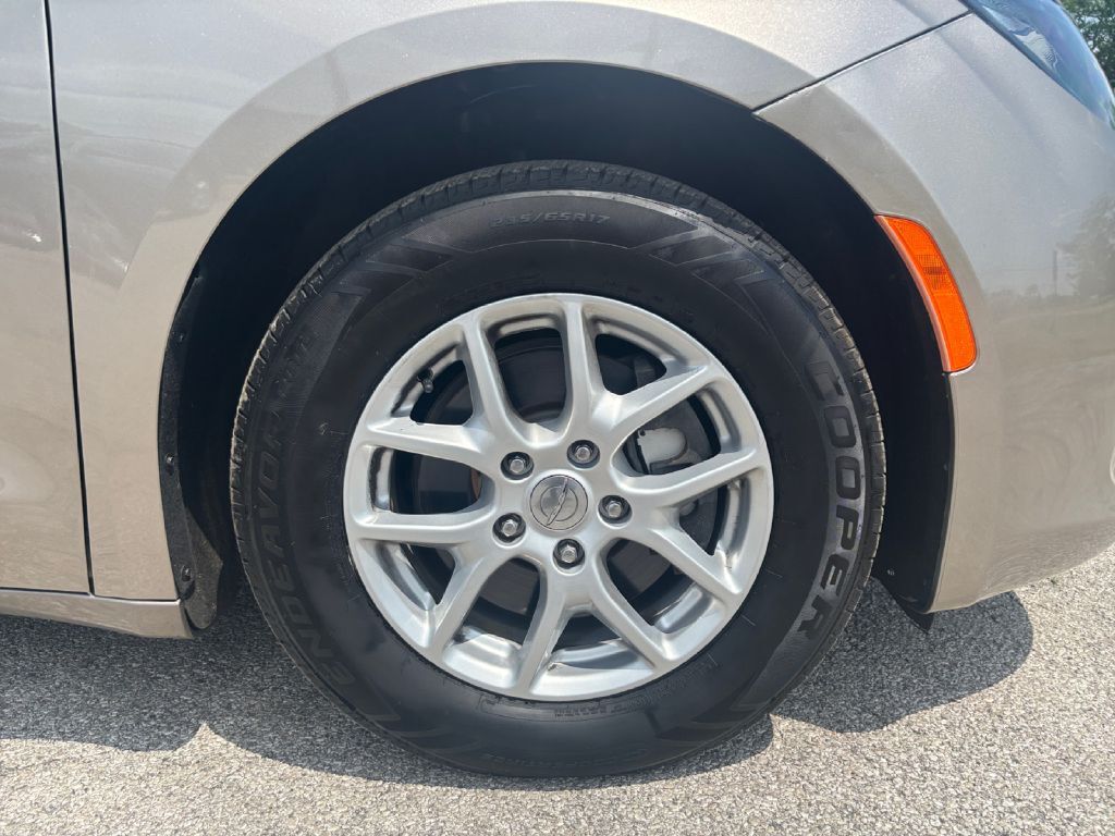 2017 CHRYSLER PACIFICA TOURING Toledo OH