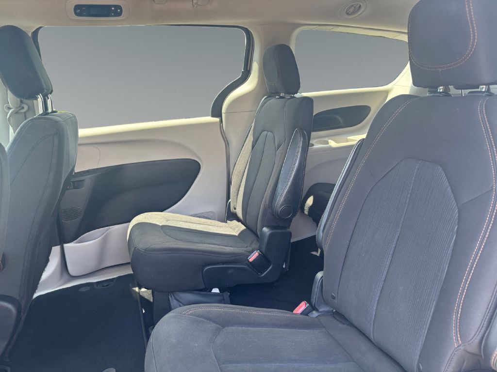 2017 CHRYSLER PACIFICA TOURING Toledo OH