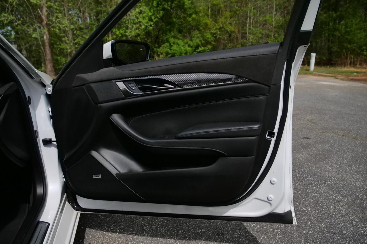 2017 Cadillac CTS Sedan V-Sport Premium / Twin Turbo / Bose Audio! Lincolnton NC