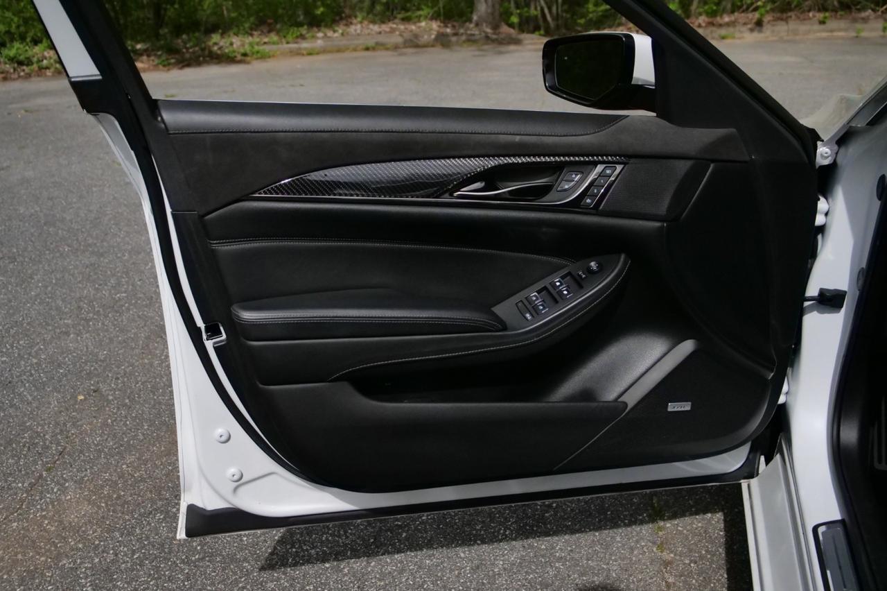 2017 Cadillac CTS Sedan V-Sport Premium / Twin Turbo / Bose Audio! Lincolnton NC