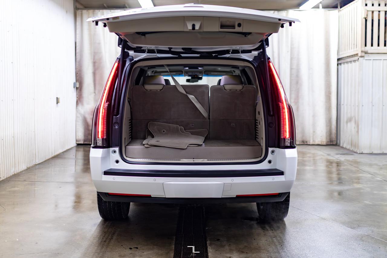 2017 Cadillac Escalade AWD Premium Luxury Leather Roof Nav BCam Red Deer AB