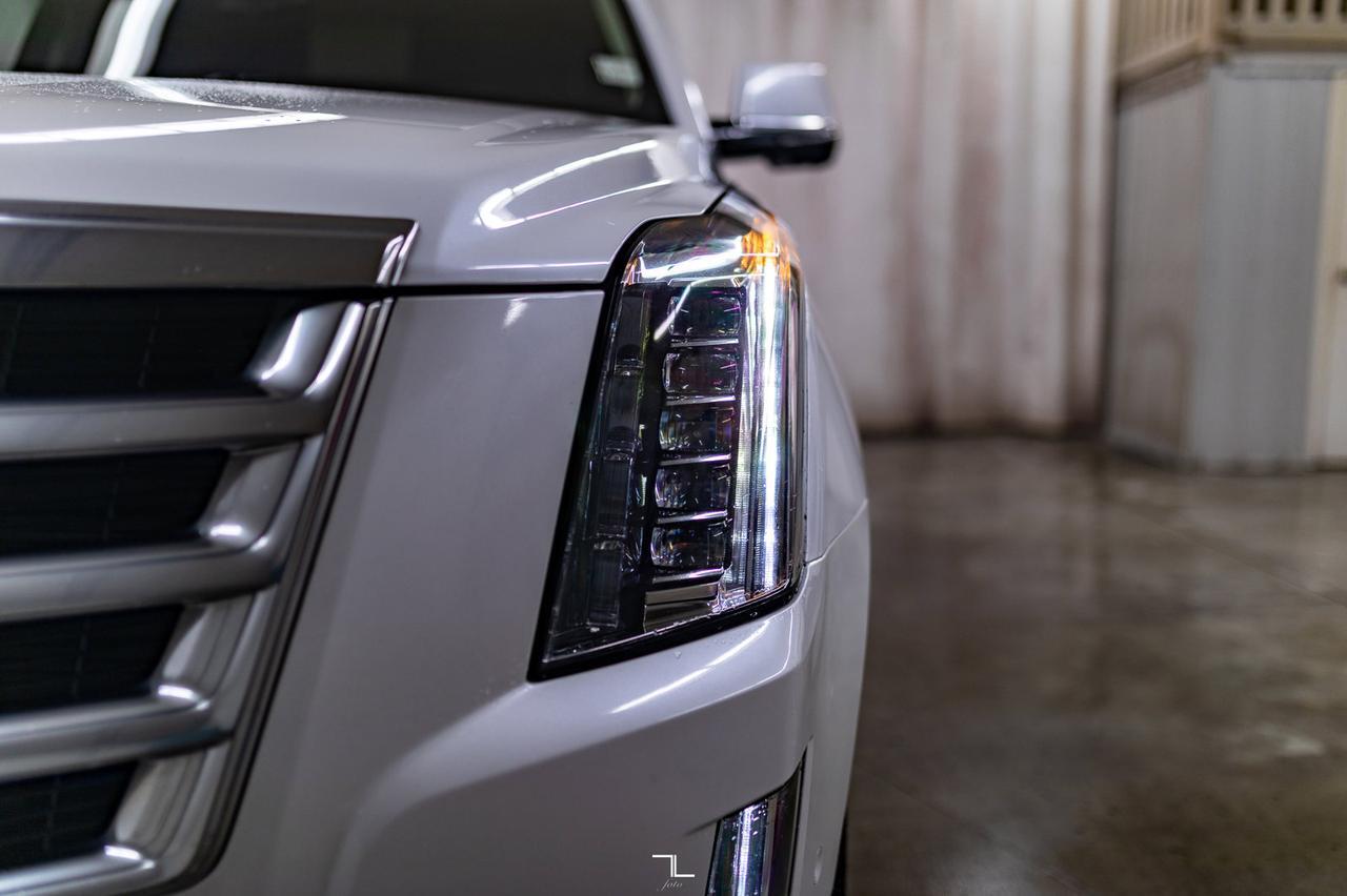 2017 Cadillac Escalade ESV AWD Premium Luxury Leather Roof Nav TV's Red Deer AB